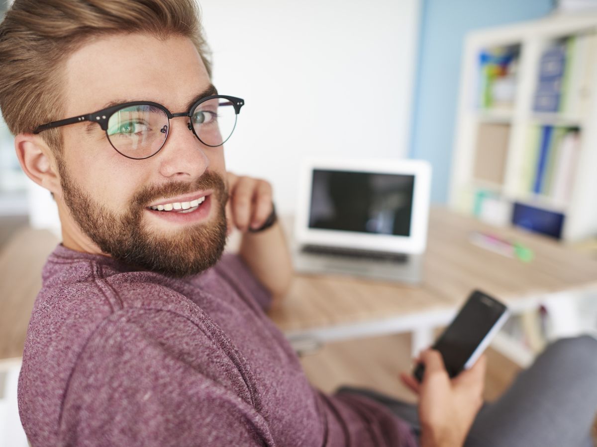 Jak skutecznie dobrać okulary kupując je online